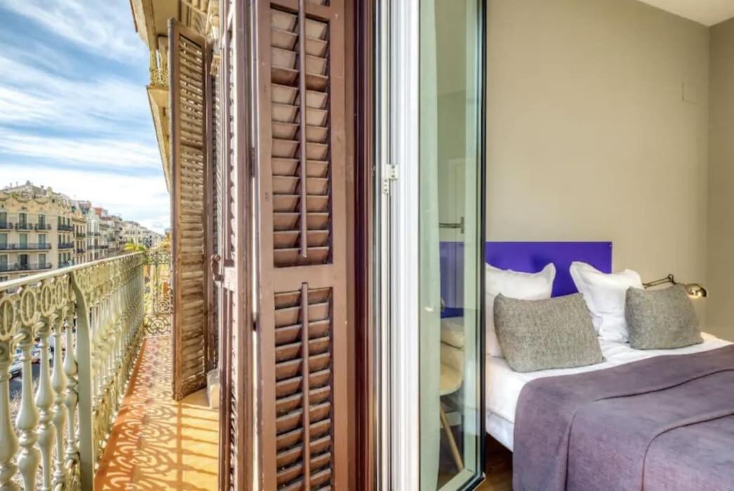 Perfectly Located 4Bed 4Bath Apartment In Barcelona 3 1 Dış mekan fotoğraf