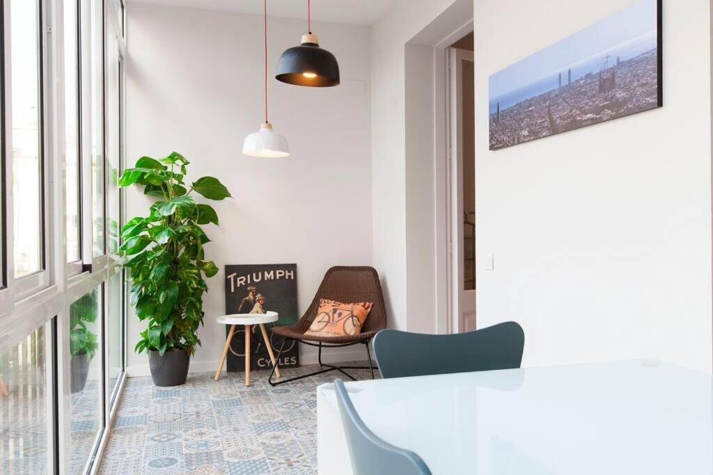 Perfectly Located 4Bed 4Bath Apartment In Barcelona 3 1 Dış mekan fotoğraf