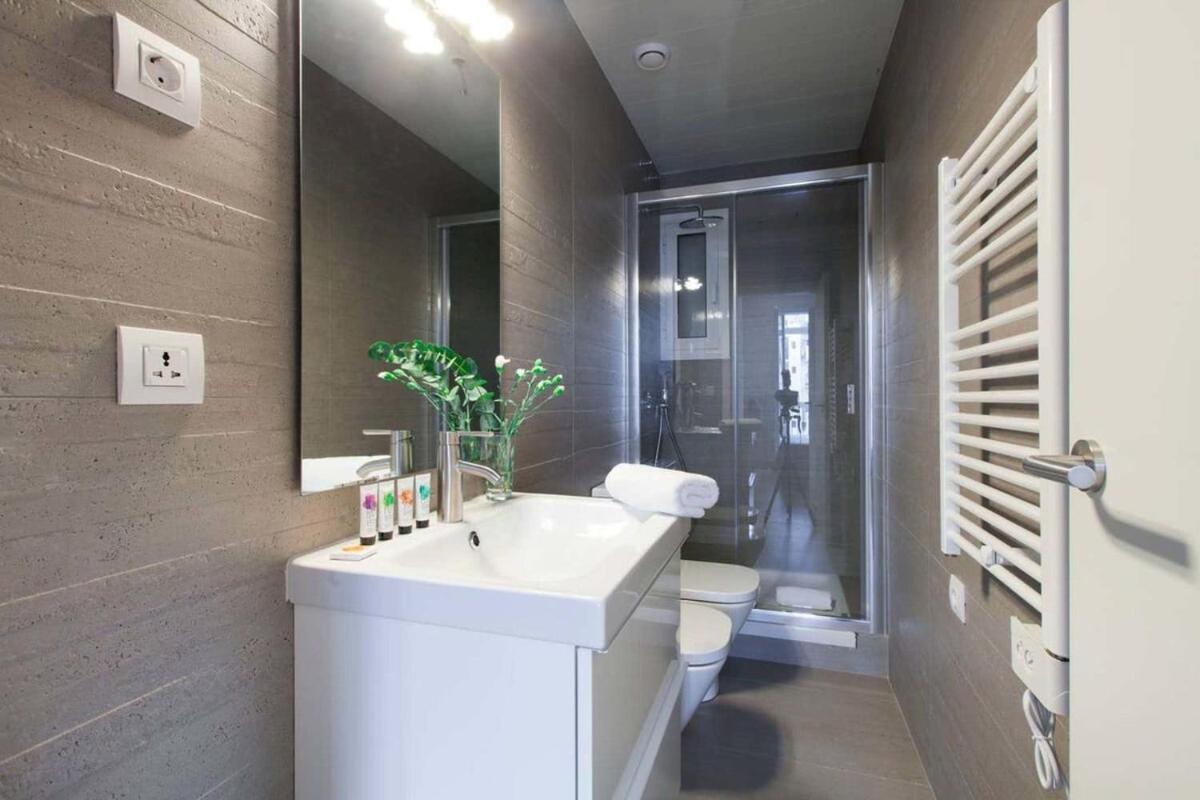 Perfectly Located 4Bed 4Bath Apartment In Barcelona 3 1 Dış mekan fotoğraf